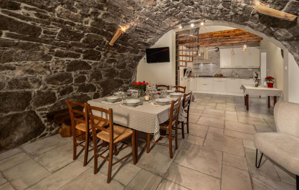 Villa Stancija Kavali Stone House, Zvoneca-Opatija Exterior foto